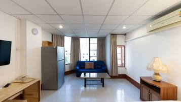 Standard Room | Desk, free WiFi