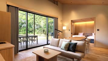 Forest Villa, Non Smoking | In-room safe, desk, blackout drapes, free WiFi
