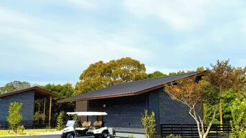 Forest Villa, Non Smoking | In-room safe, desk, blackout drapes, free WiFi