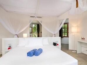 Free cots/infant beds, rollaway beds