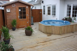 Bain à remous extérieur