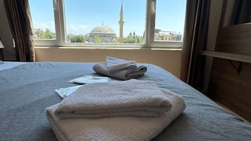 Standard Double Room | 1 bedroom, soundproofing, iron/ironing board, free WiFi