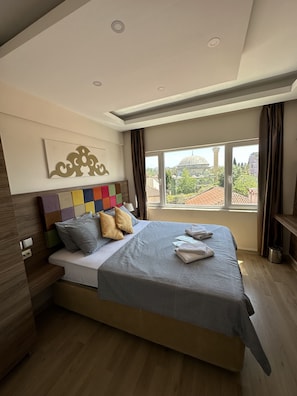 Soundproofing, iron/ironing board, free WiFi, bed sheets - Hotel Twenty (Antalya)