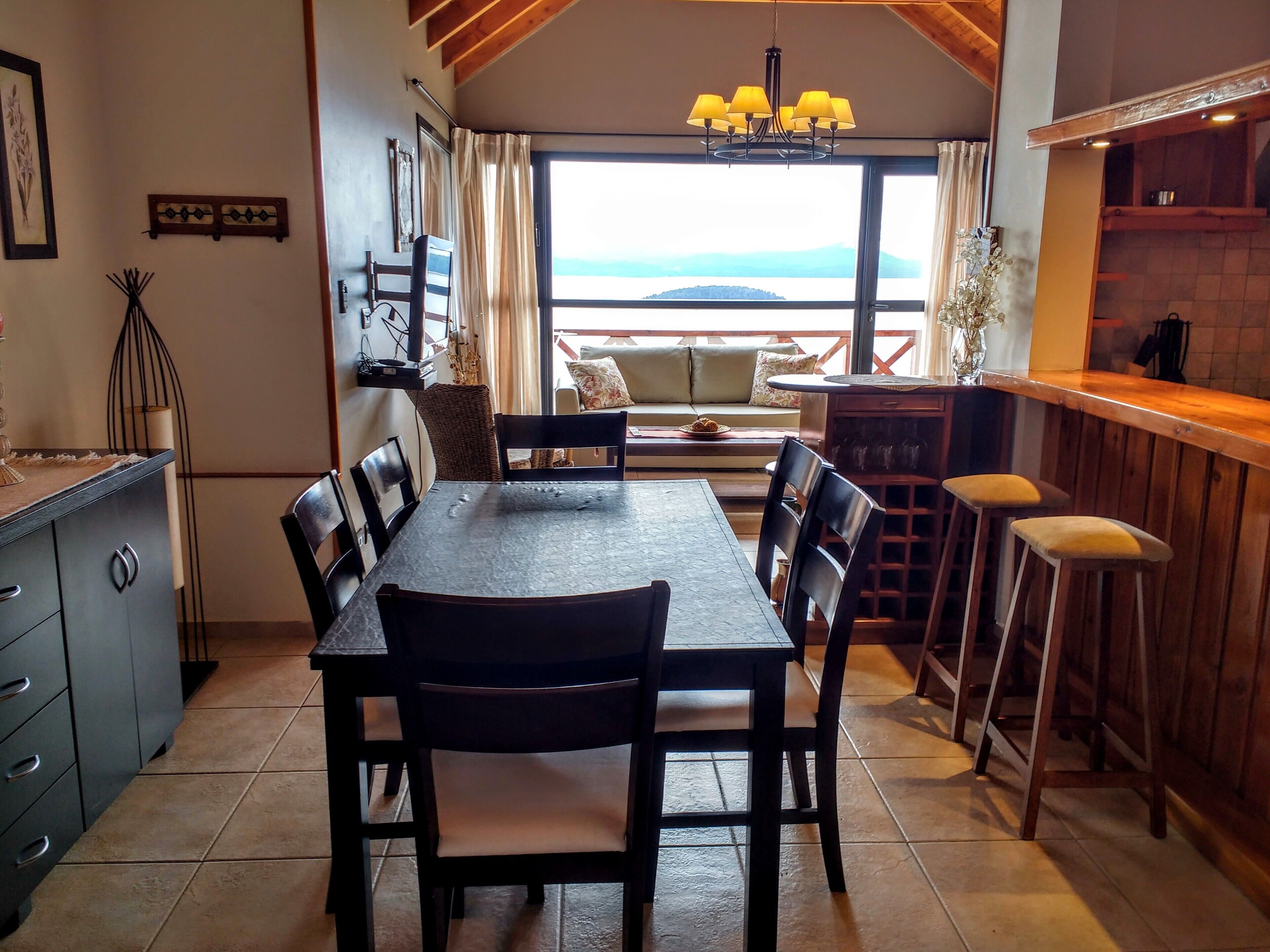 senior apartment, 2 bedrooms, lake view | living area