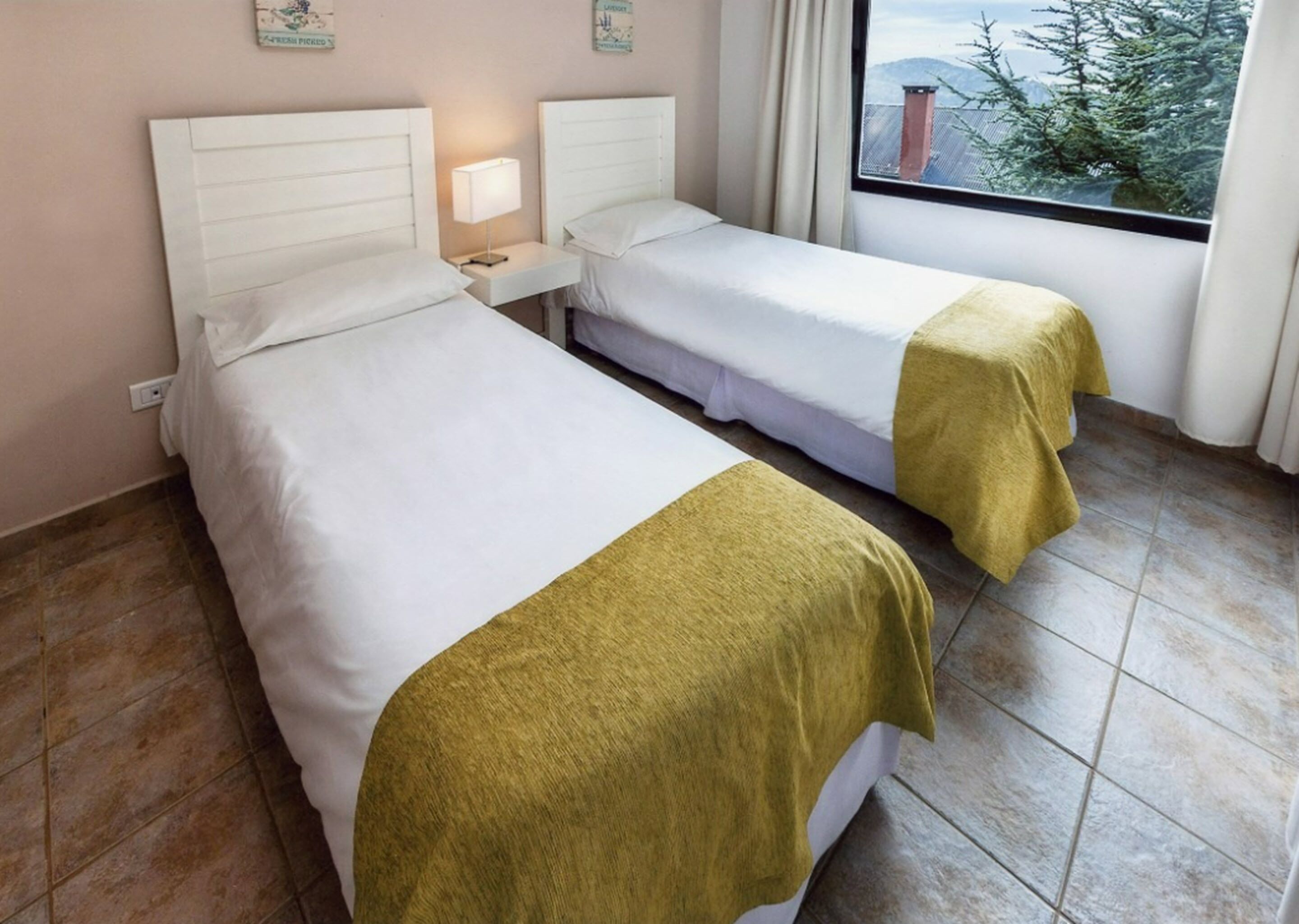 superior apartment, 2 bedrooms, lake view | in-room safe, free wifi, bed sheets