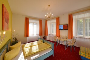 Standaard tweepersoonskamer | Hypoallergeen beddengoed, gratis babybedden, gratis wifi, beddengoed