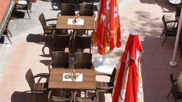 2 restaurants, breakfast, lunch, dinner served; local cuisine