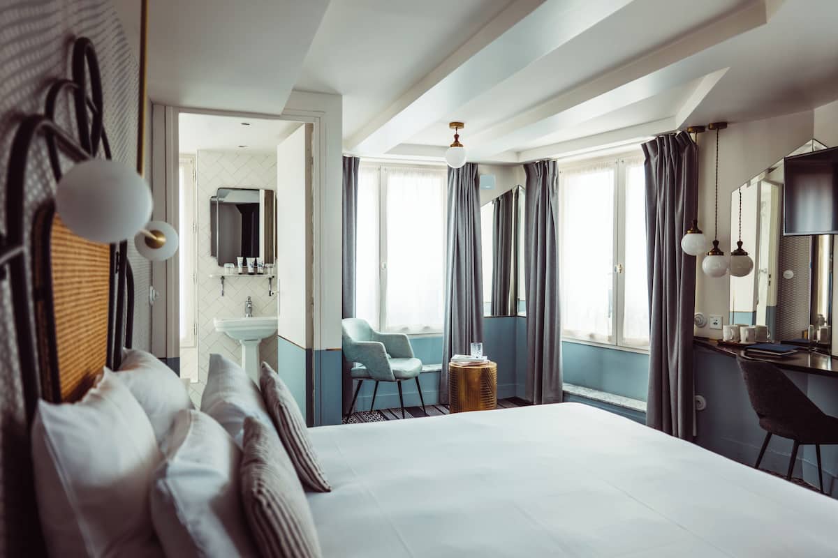 Premium-sengetøj, minibar, pengeskab på værelset, skrivebord