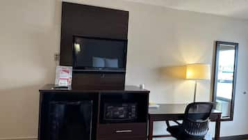 In-room safe, blackout curtains, free WiFi, bed sheets