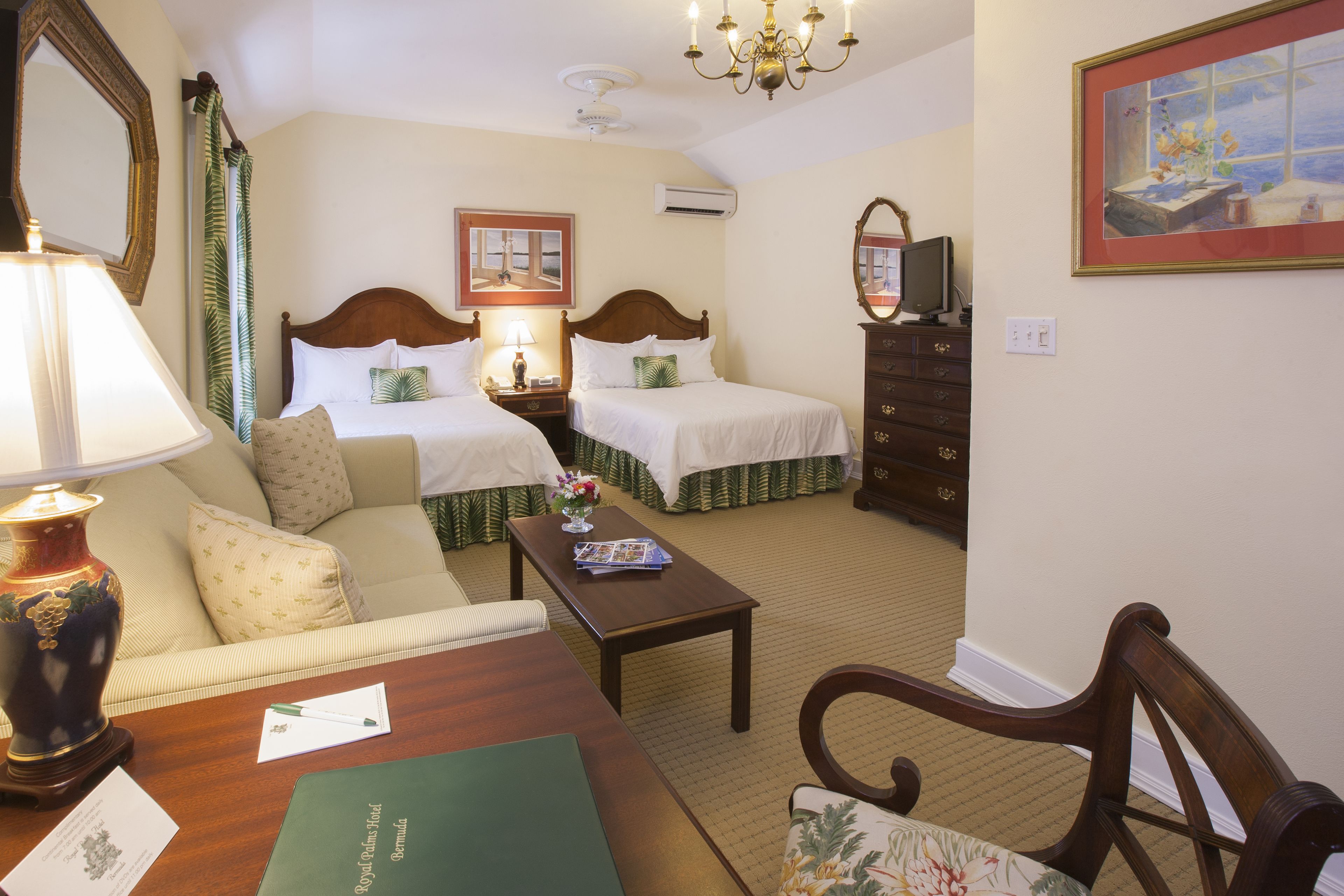 superior suite (mini) | premium bedding, in-room safe, individually decorated, desk