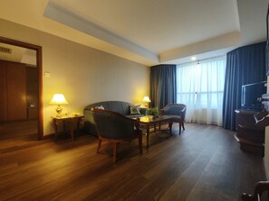 Presidential Suite | 客厅 | 电视