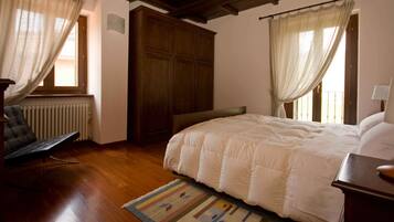 Individually decorated, individually furnished, desk, blackout drapes