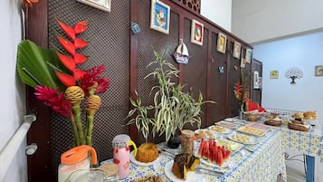 Desayuno buffet incluido todos los días
