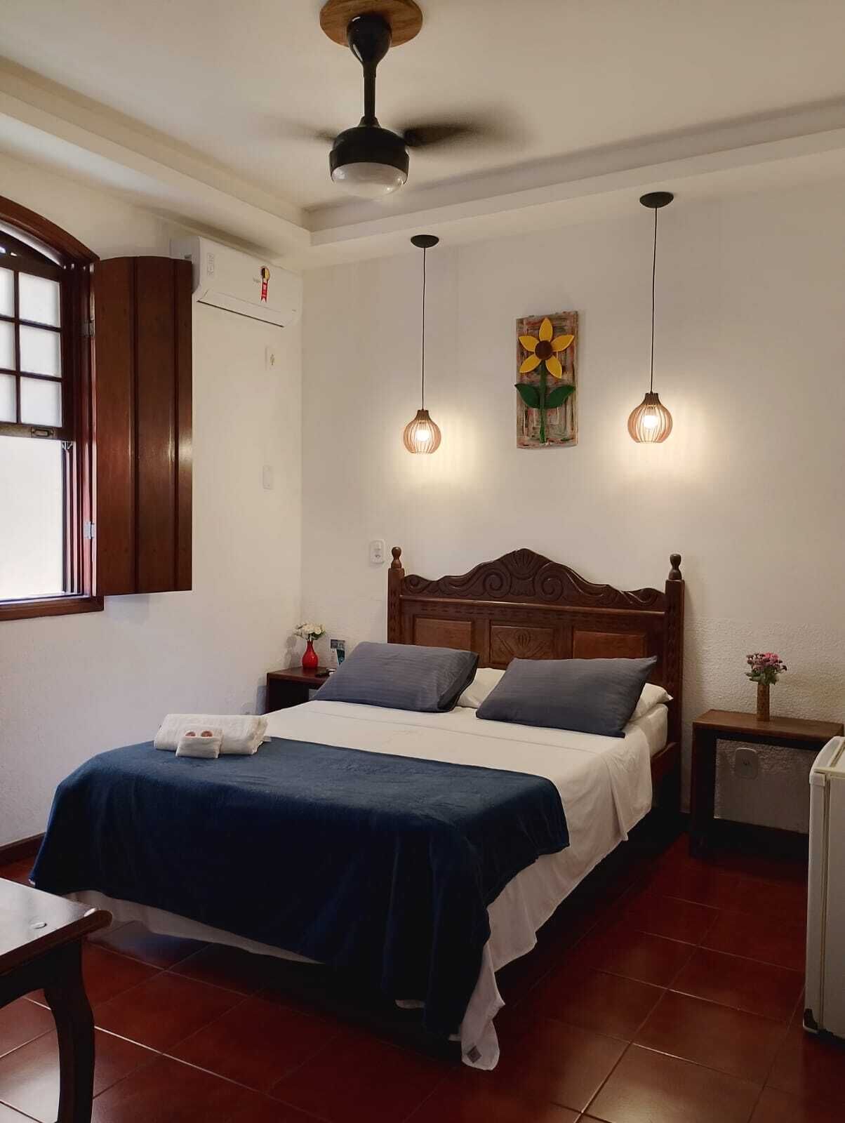 Habitación estándar, 1 cama doble, accesible para personas con discapacidad, planta baja | Minibar, wifi gratis, ropa de cama