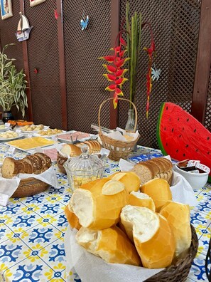 Petit déjeuner buffet compris tous les jours