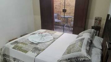 Honeymoon-Doppelzimmer, 1 Queen-Bett, Haltegriffe in der Dusche, Erdgeschoss