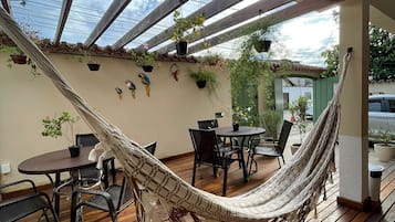 29-Zoll-LED-Fernseher mit Kabelempfang