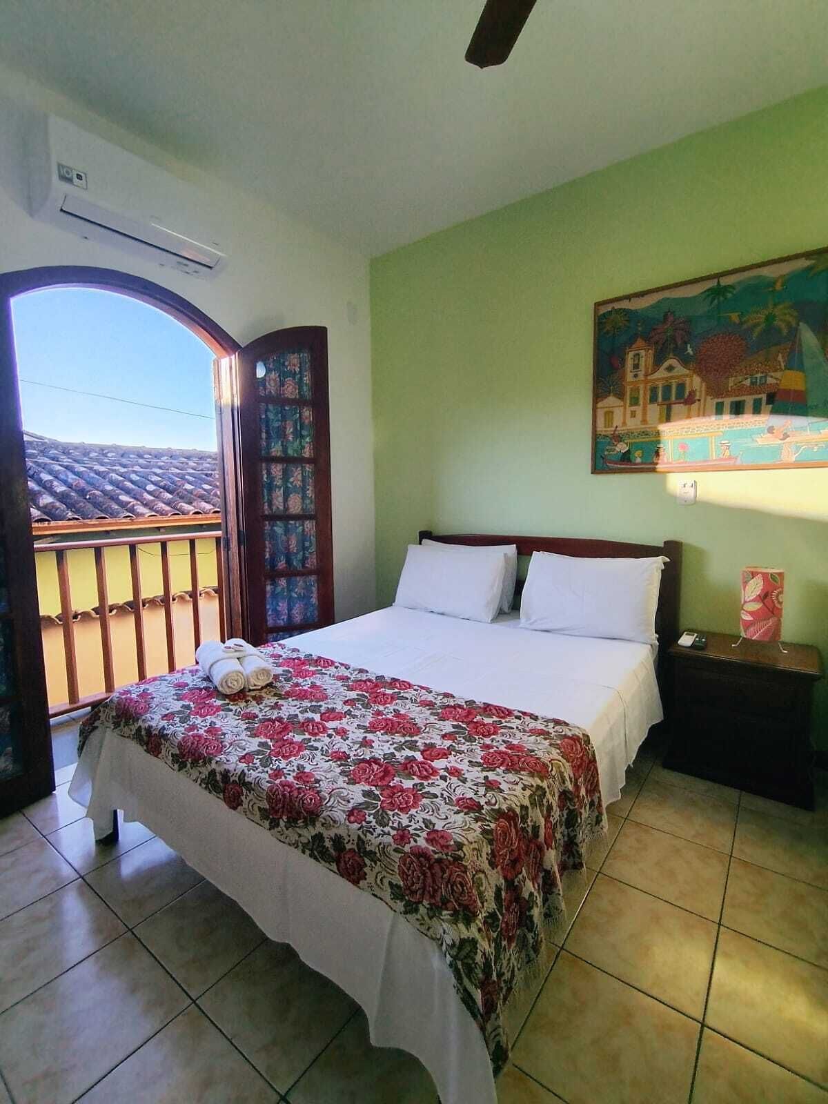 Habitación estándar con 1 cama doble o 2 individuales, 1 habitación, barras de apoyo en la ducha | Vistas desde la habitación