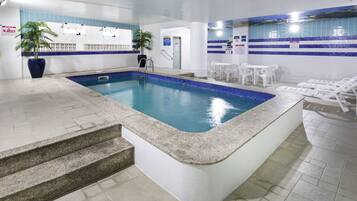 Indoor pool, pool loungers