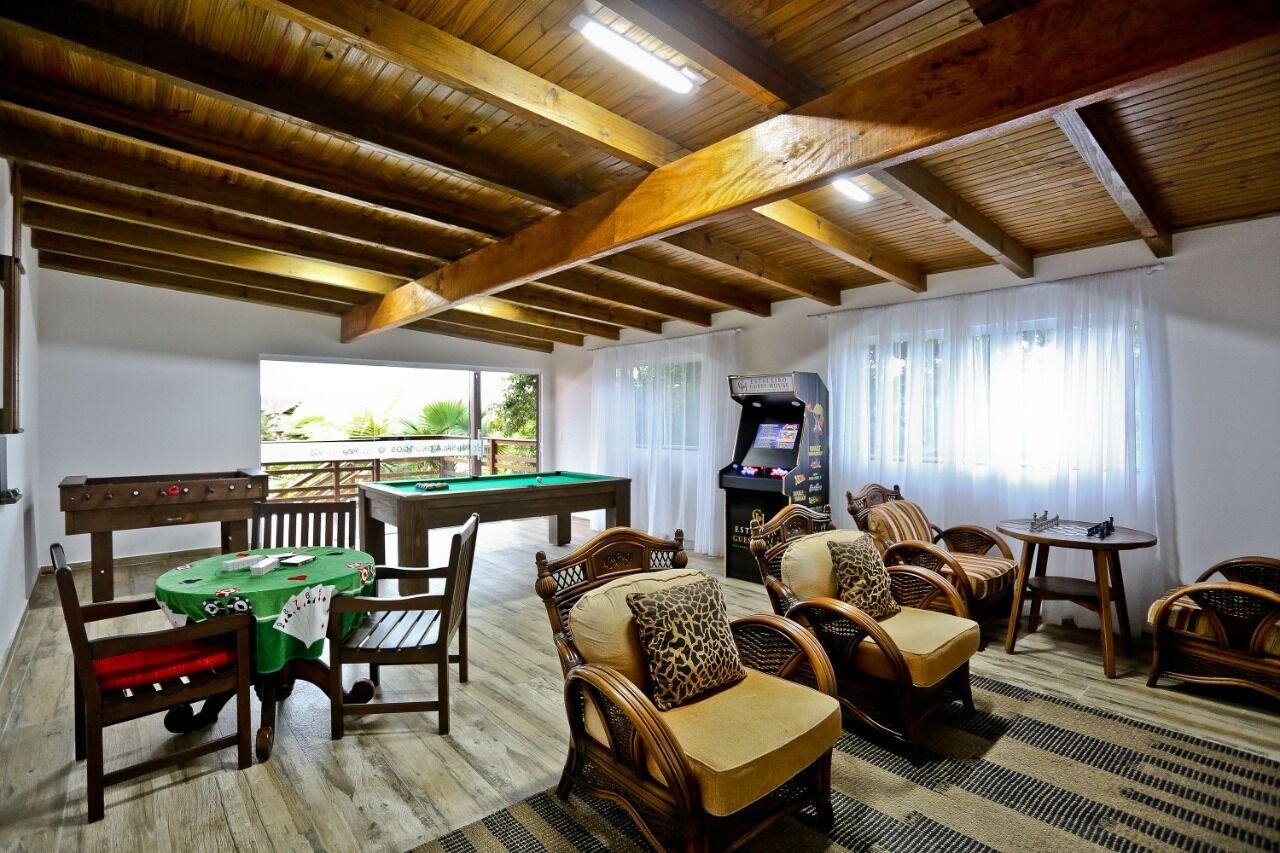 42-inch lcd tv with cable channels, tv, dvd player