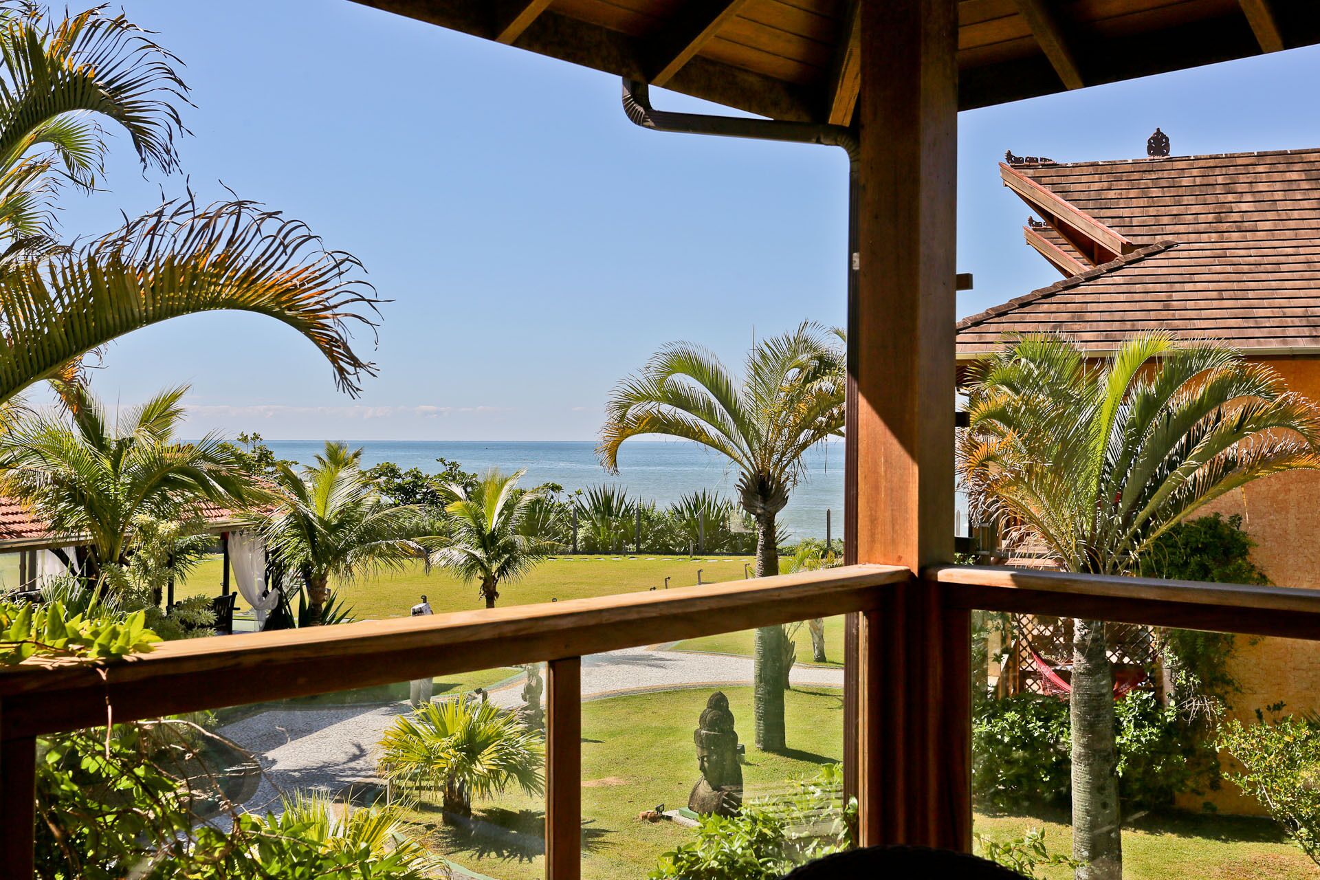 suite (super luxury) | egyptian cotton sheets, down duvets, pillow-top beds, minibar