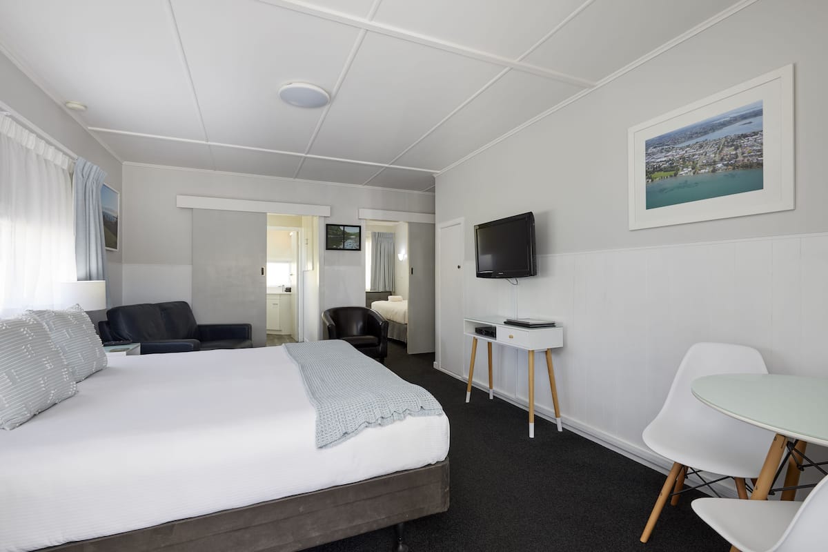 Standard Studio | 3 bedrooms, iron/ironing board, free WiFi, bed sheets