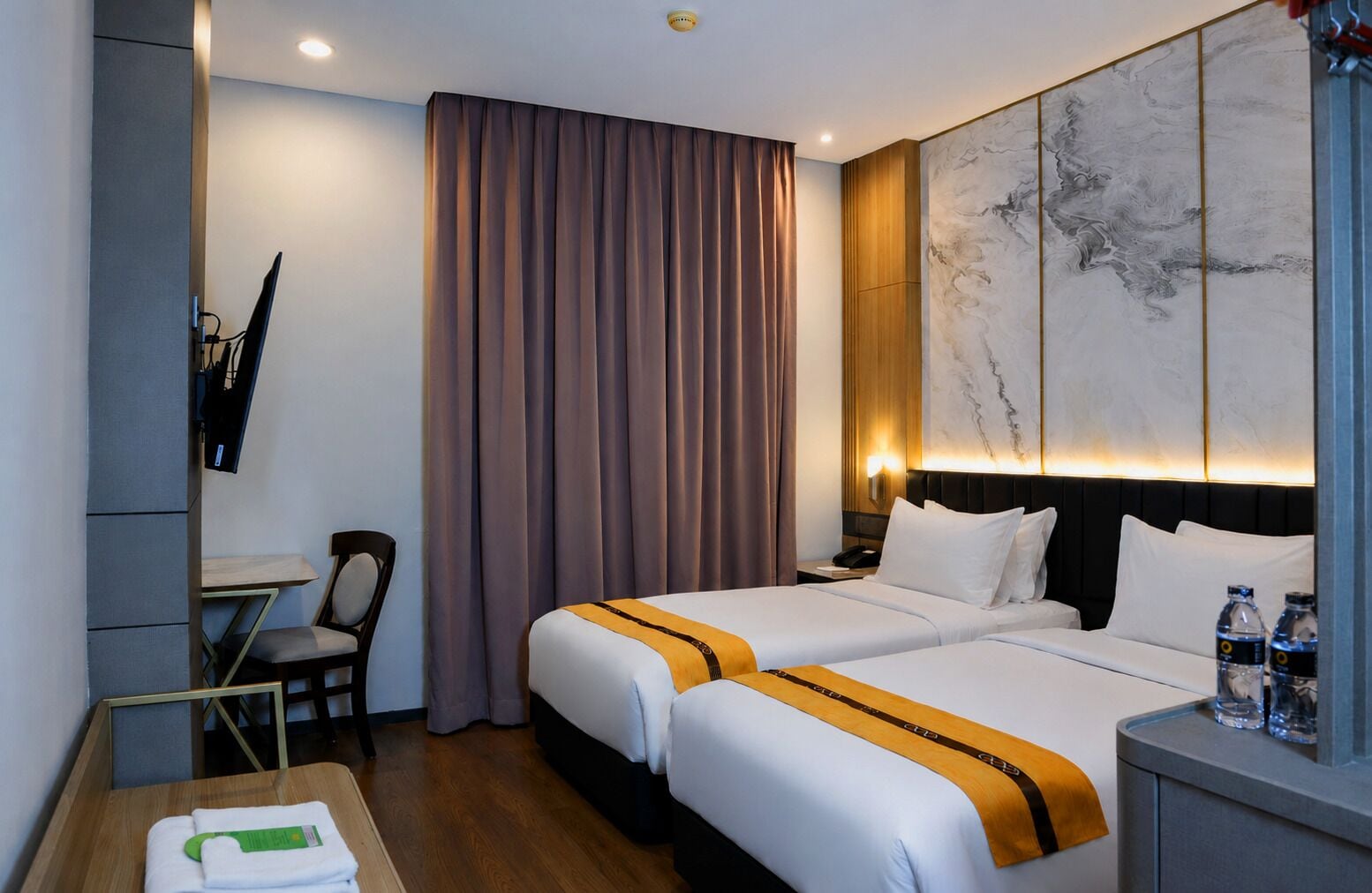 Signature Twin Room (B) | Minibar, in-room safe, desk, blackout curtains