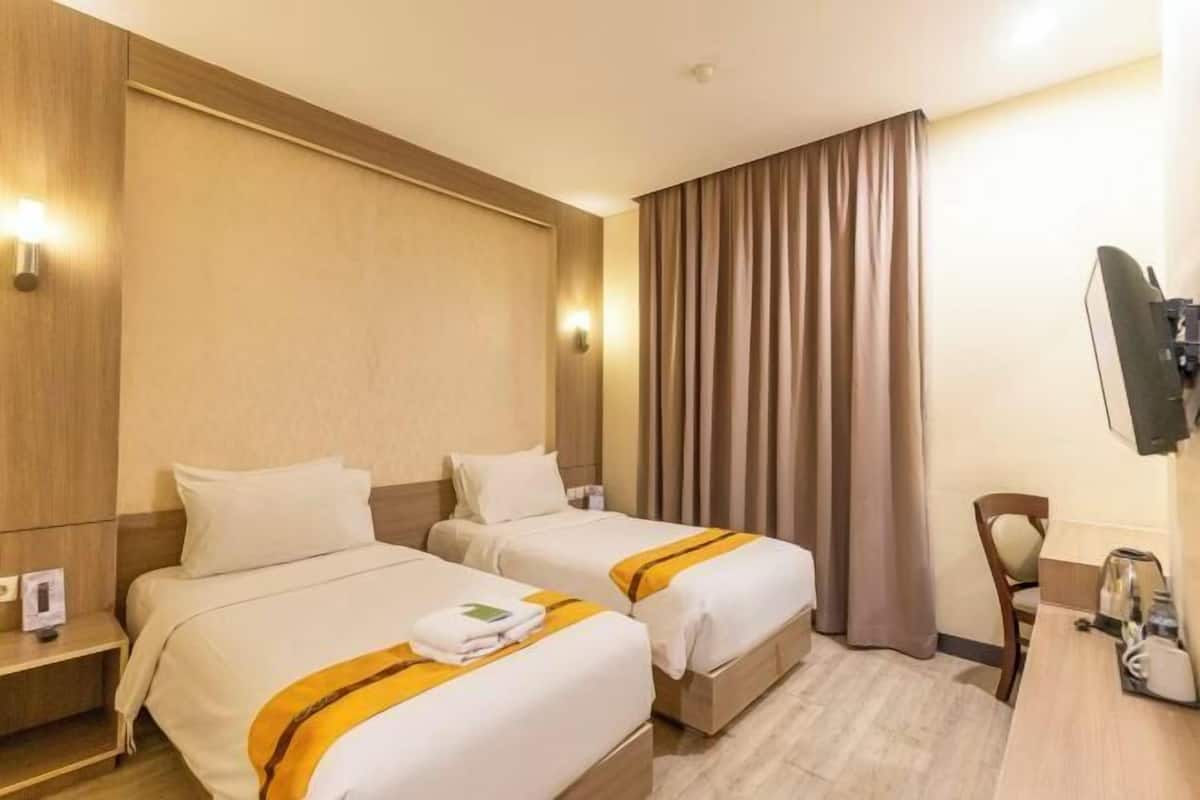 Minibar, in-room safe, desk, blackout curtains