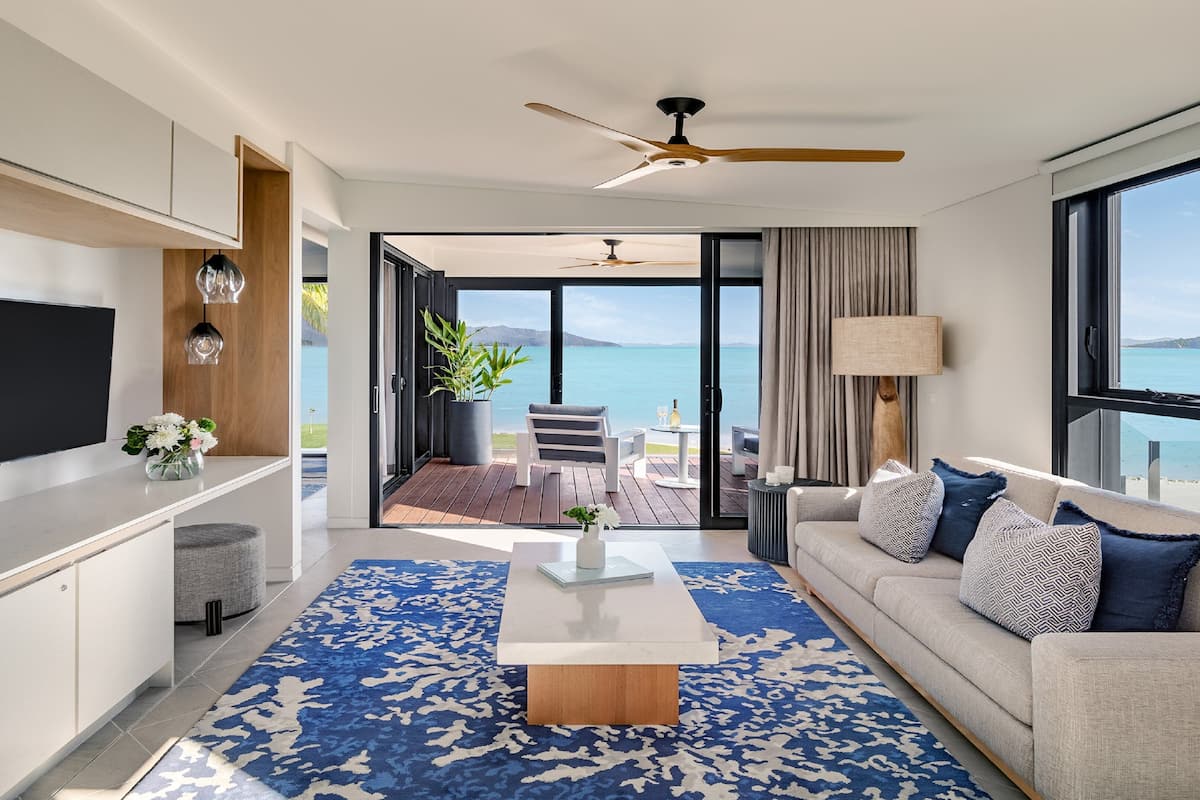 套房, 1 间卧室, 海滨 (Pavilion, Adults Only) | 客房服务设施