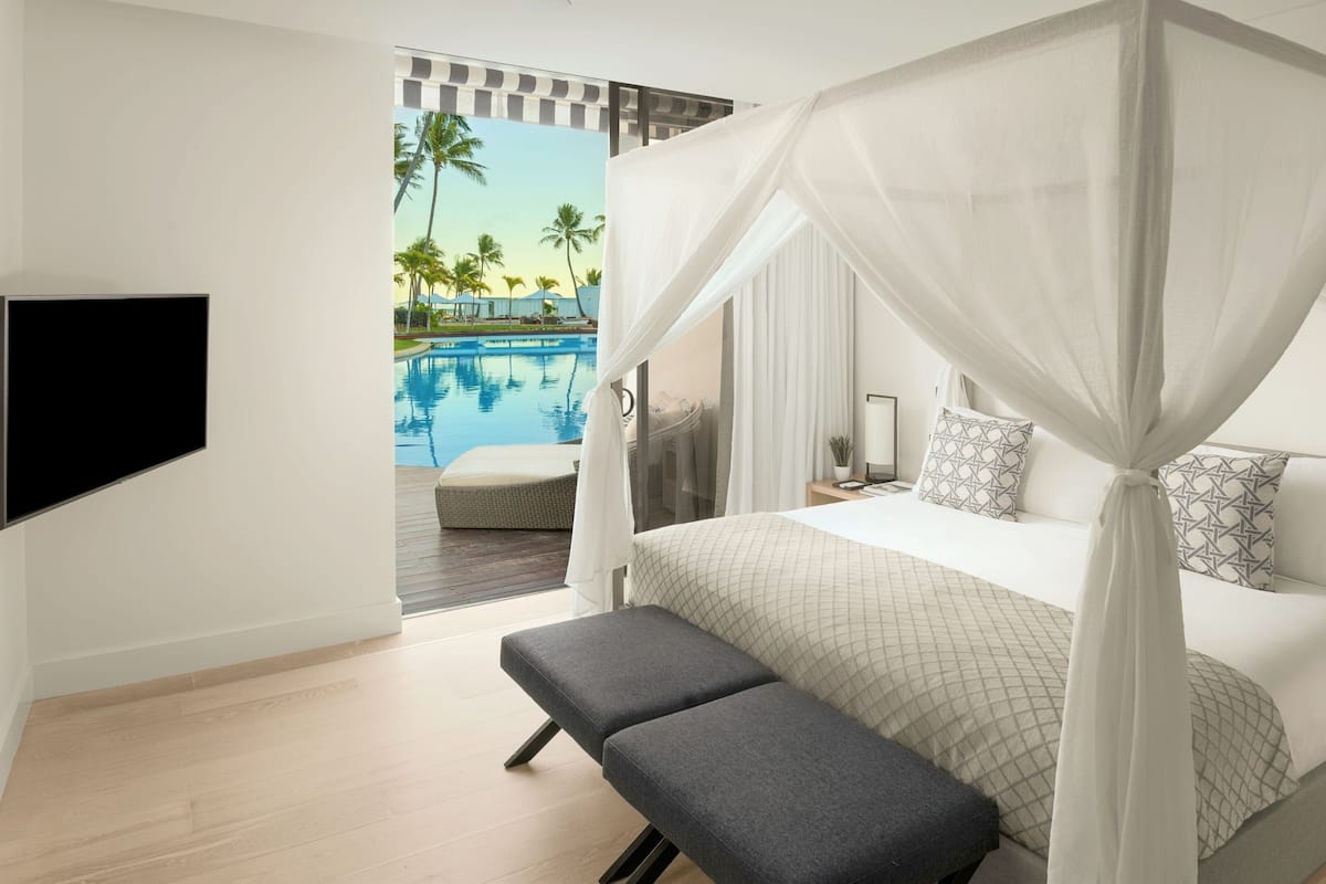 Suite, 1 Bedroom, Pool Access (Adults Only) | Premium bedding, down comforters, pillowtop beds, minibar