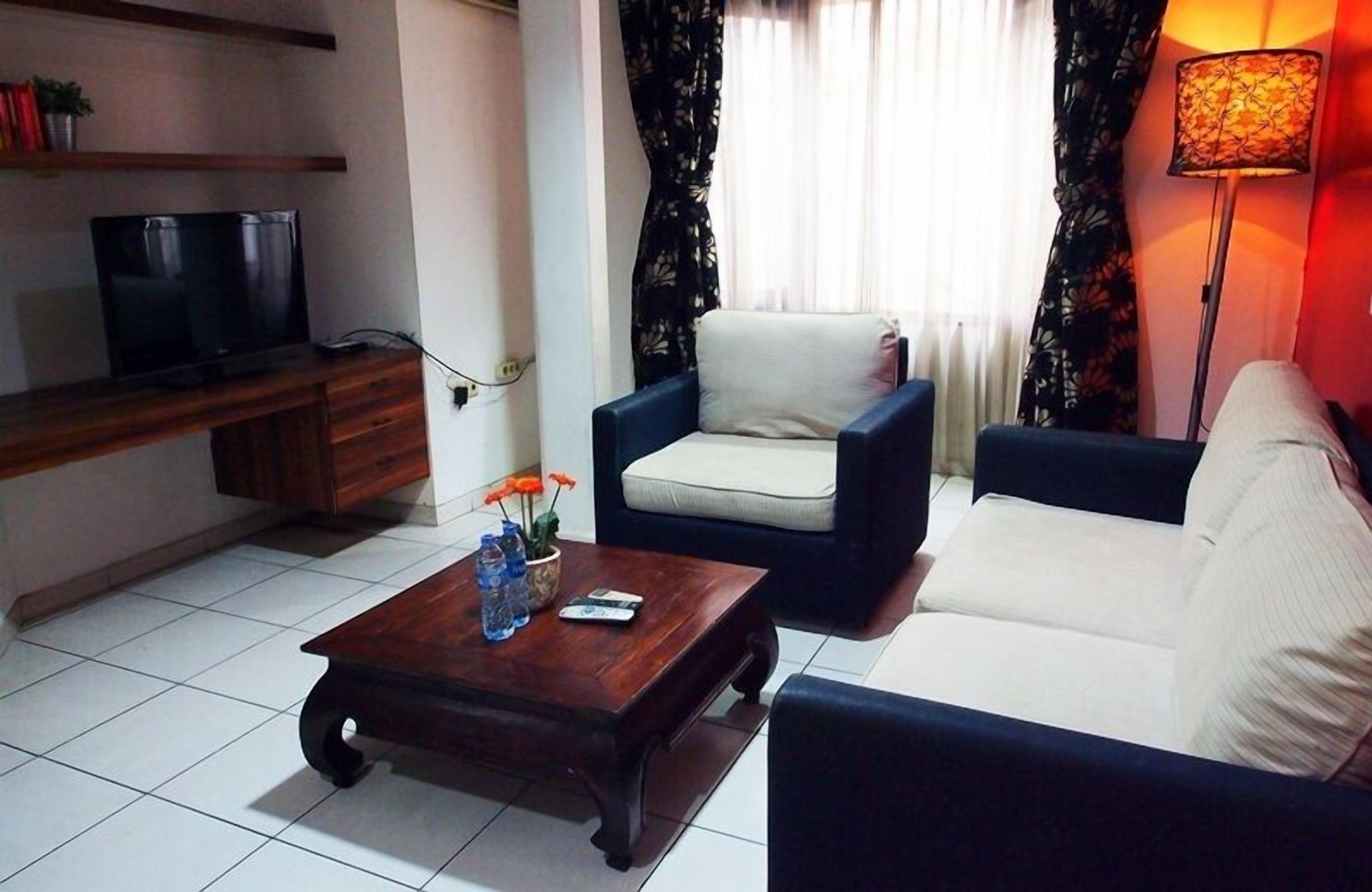 Photo - Maven Buncit