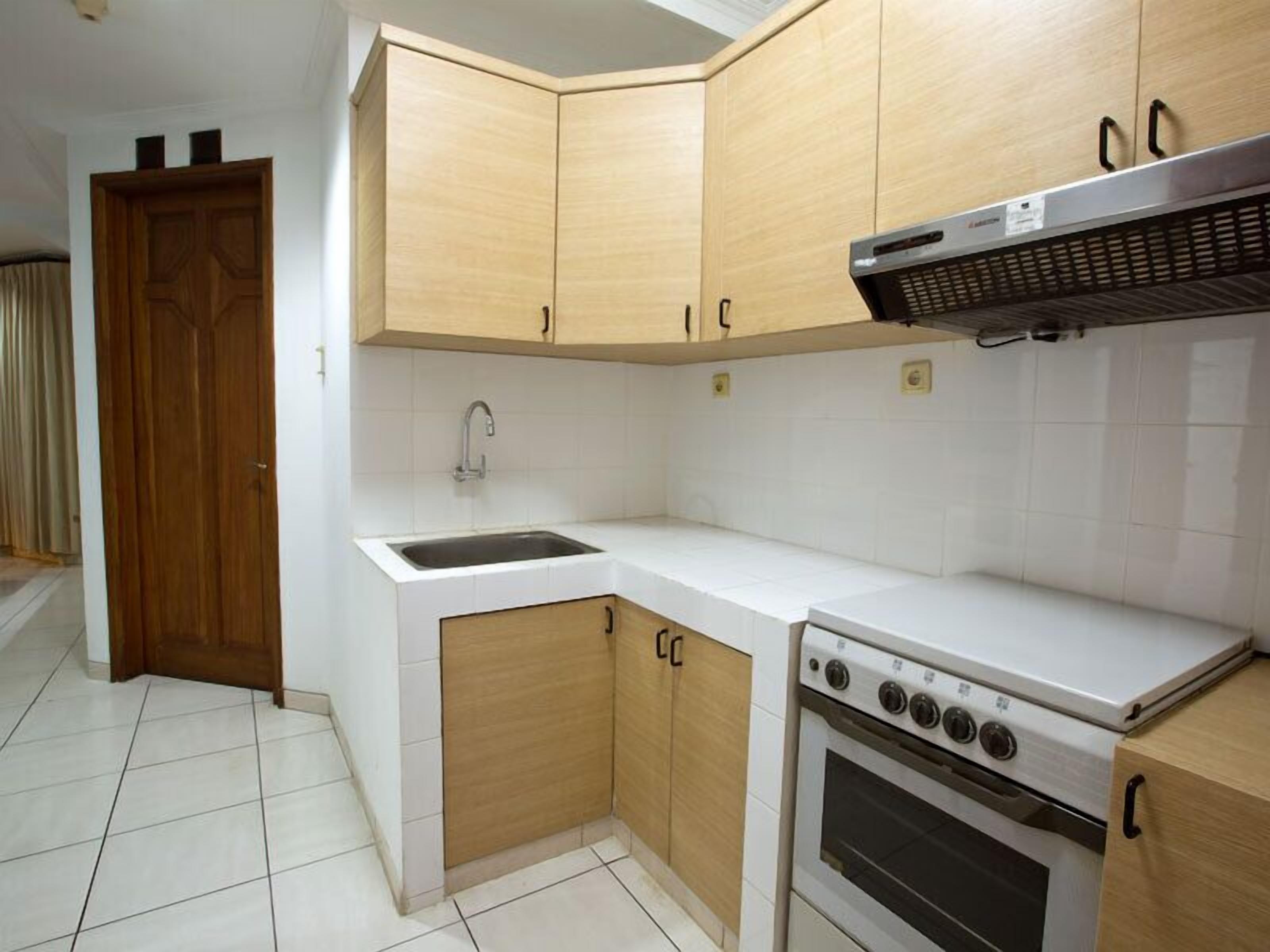 Photo - Maven Buncit