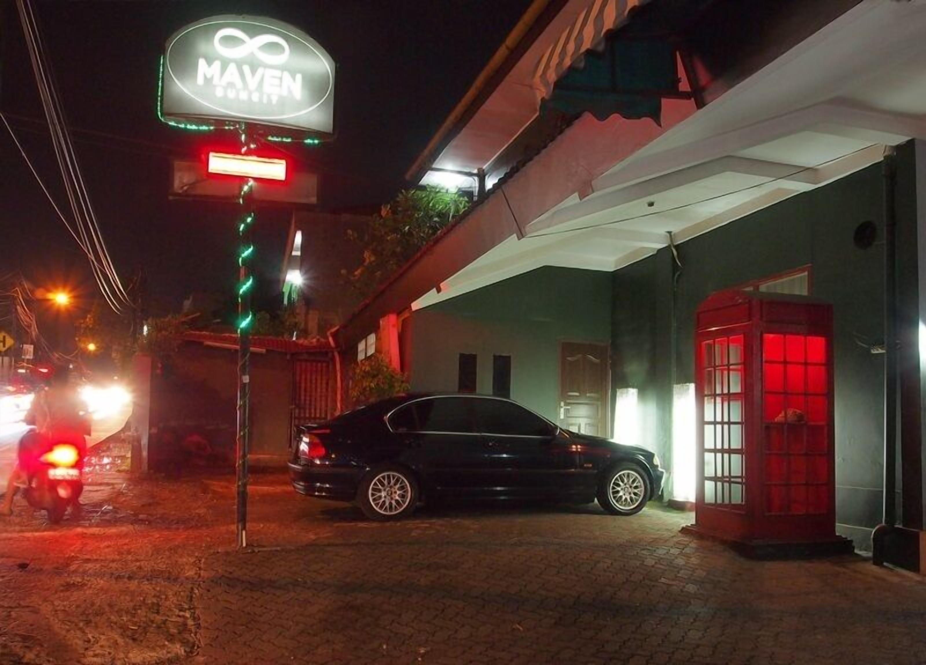 Photo - Maven Buncit