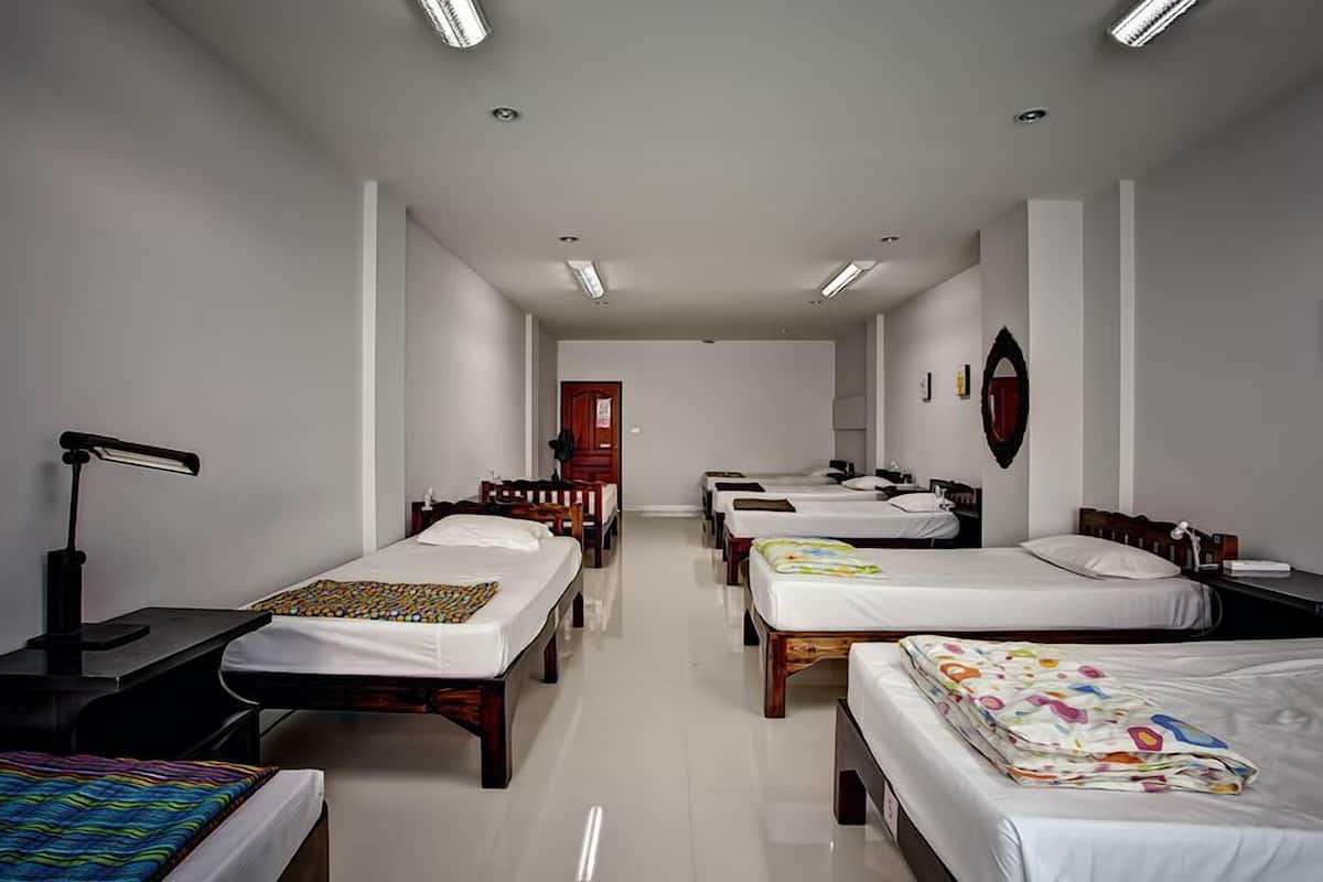 Rollaway beds, free WiFi