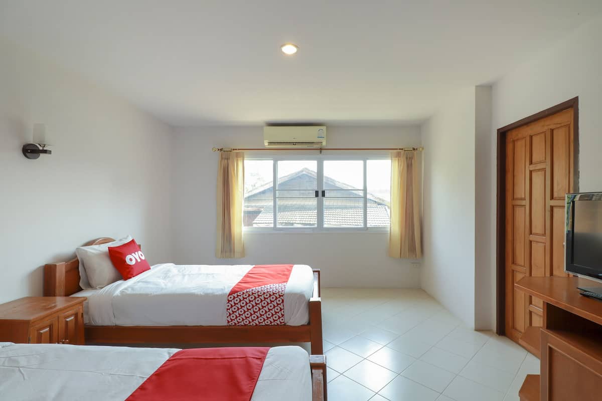 1 bedroom, desk, free WiFi, bed sheets