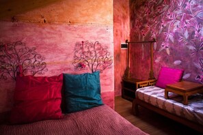 Quarto casal | Escrivaninha, quartos à prova de som, Wi-Fi de cortesia
