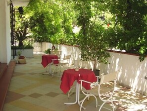 Breakfast, lunch and dinner served - Hotel Callà 2 (Policoro)