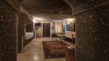 Suite, Mountain View (King) | Egyptian cotton sheets, premium bedding, down comforters, pillowtop beds