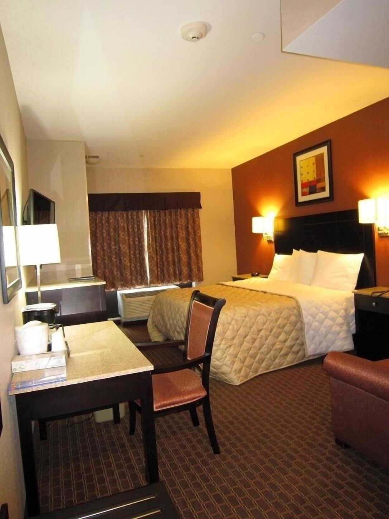 Desk, iron/ironing board, free WiFi, bed sheets