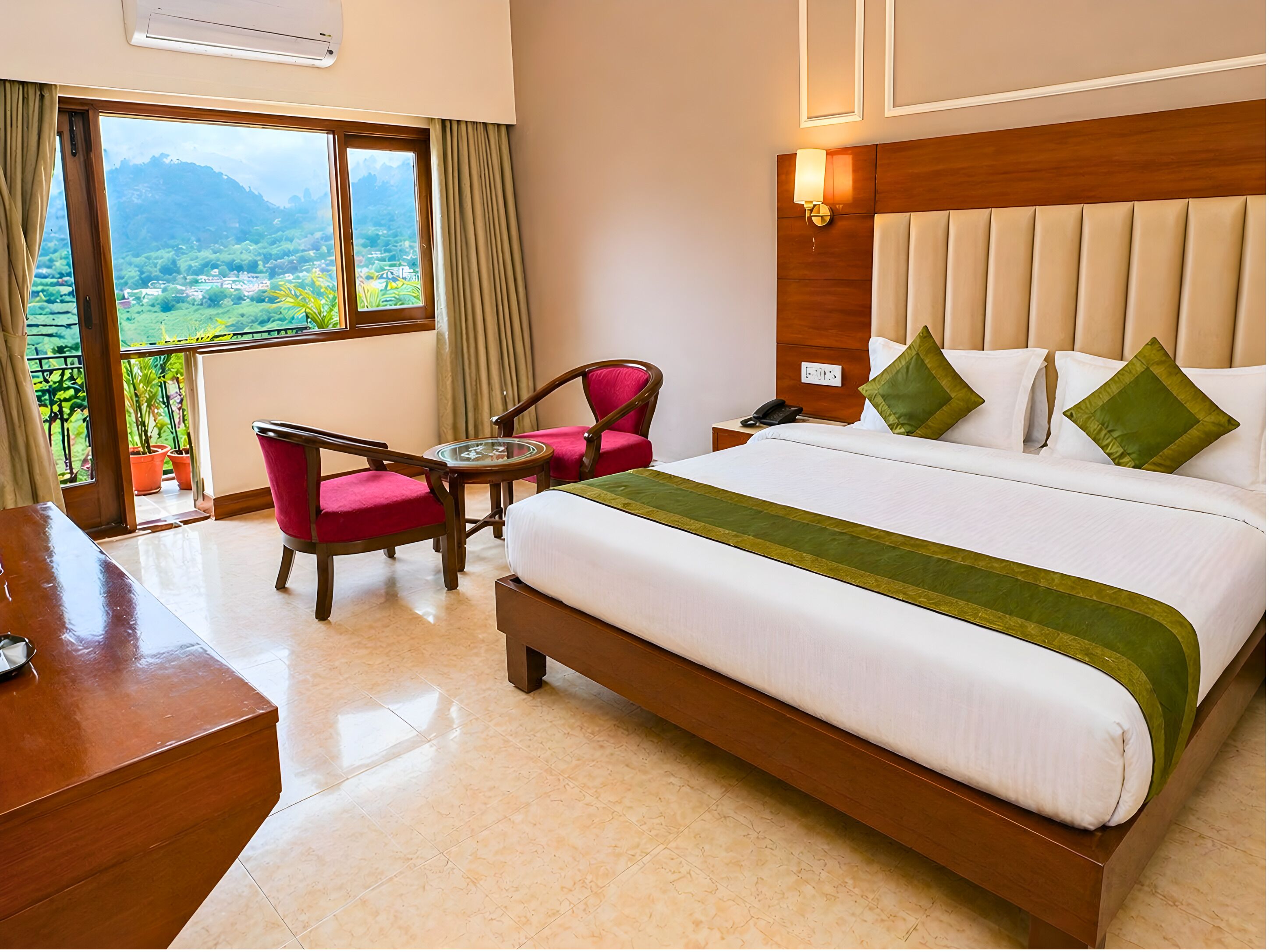 Superior Room | Individually decorated, individually furnished, bed sheets