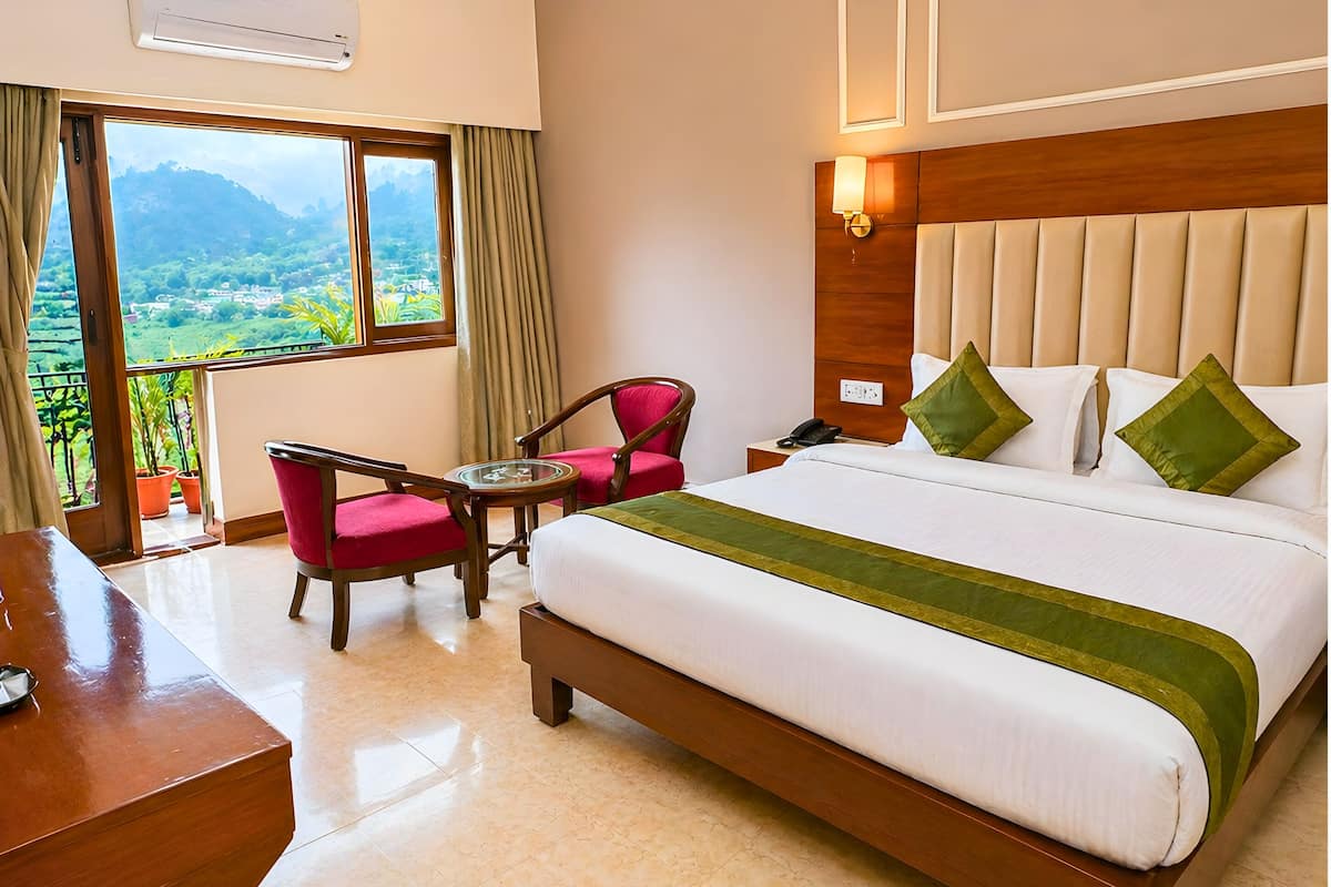 Superior Room | Individually decorated, individually furnished, bed sheets