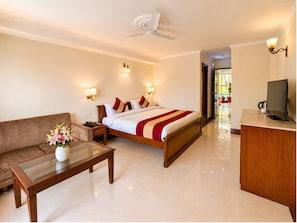 Habitación Deluxe | Decoración individual, mobiliario individual, ropa de cama