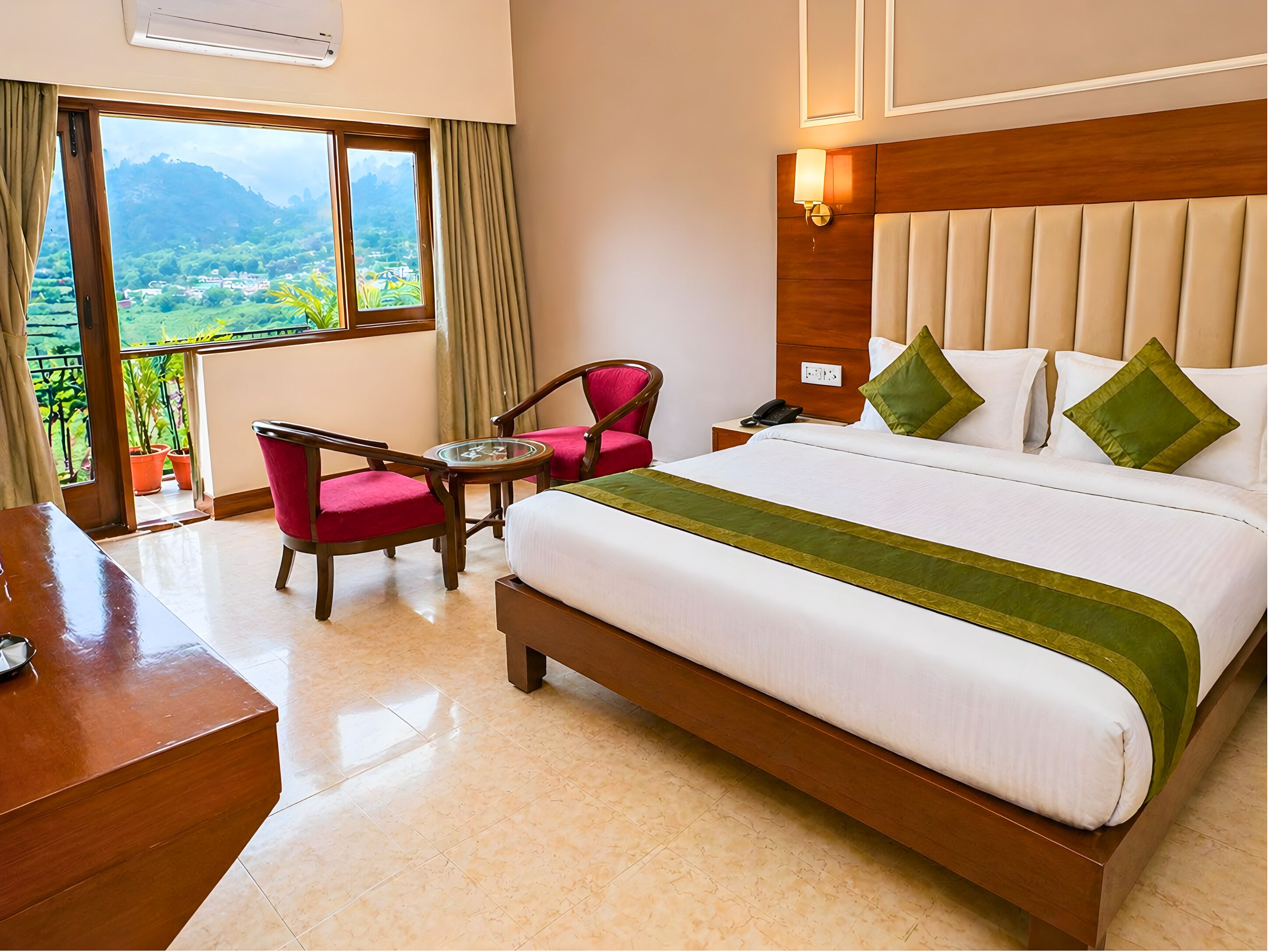 Superior Room | Individually decorated, individually furnished, bed sheets