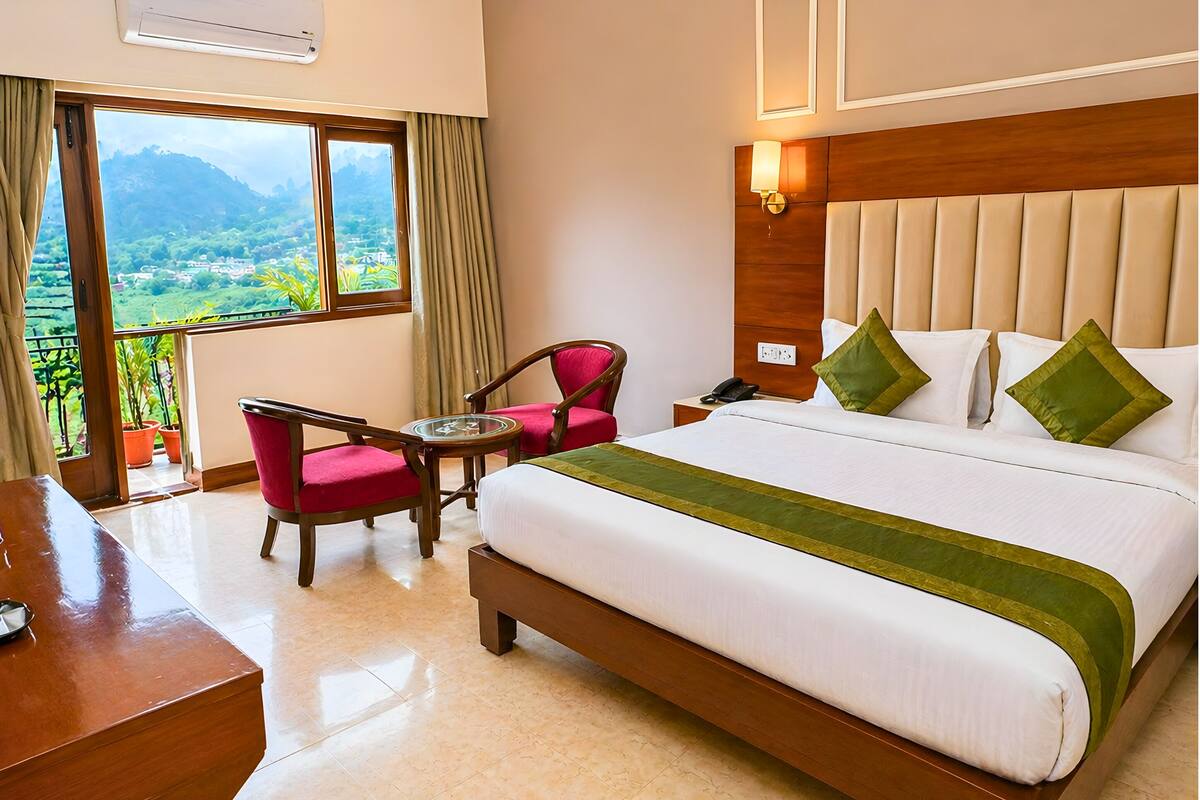 Superior Room | Individually decorated, individually furnished, bed sheets