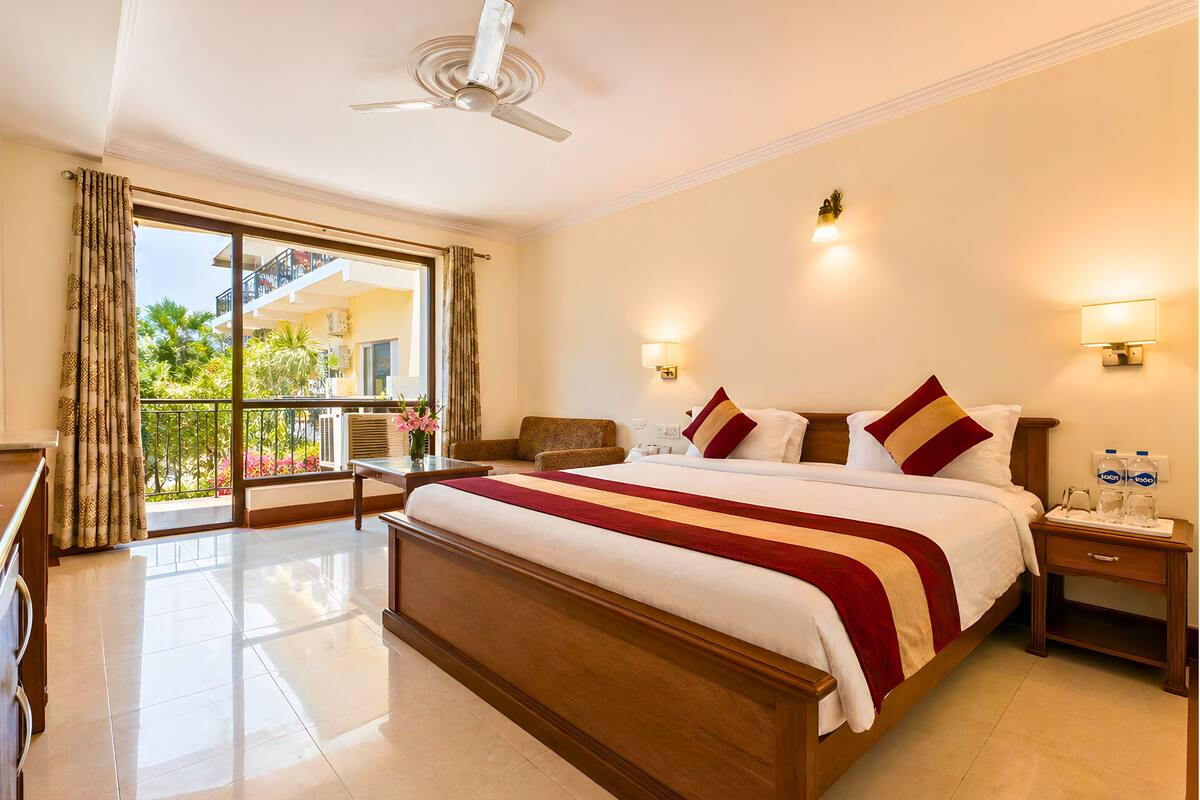 Deluxe Room | Individually decorated, individually furnished, bed sheets