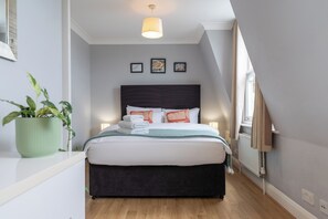 Apartment, 1 Bedroom | Premium bedding, individually decorated, individually furnished, desk - Lamington Apartments - London Hammersmith (London)