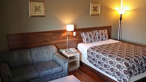 Standard Room, 1 Queen Bed | Iron/ironing board (on request), WiFi (free), bed sheets - Magnuson Hotel Creston (Creston)