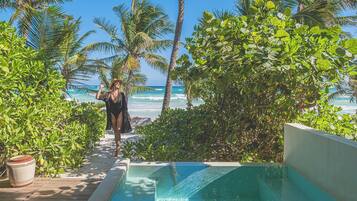 Deluxe Room, 1 King Bed, Private Pool, Beachfront | Minibar, in-room safe, blackout drapes, iron/ironing board