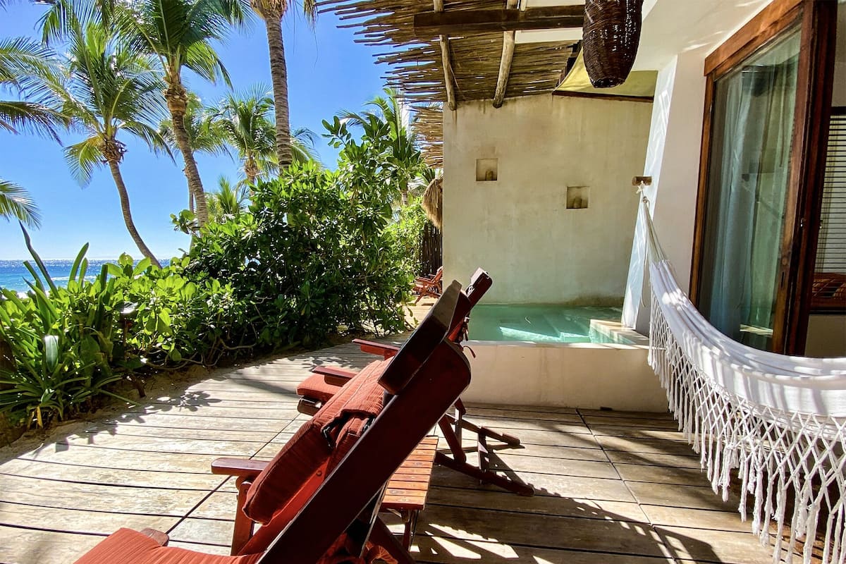 Suite junior, 1 cama King size, alberca privada, frente al mar | Terraza o patio