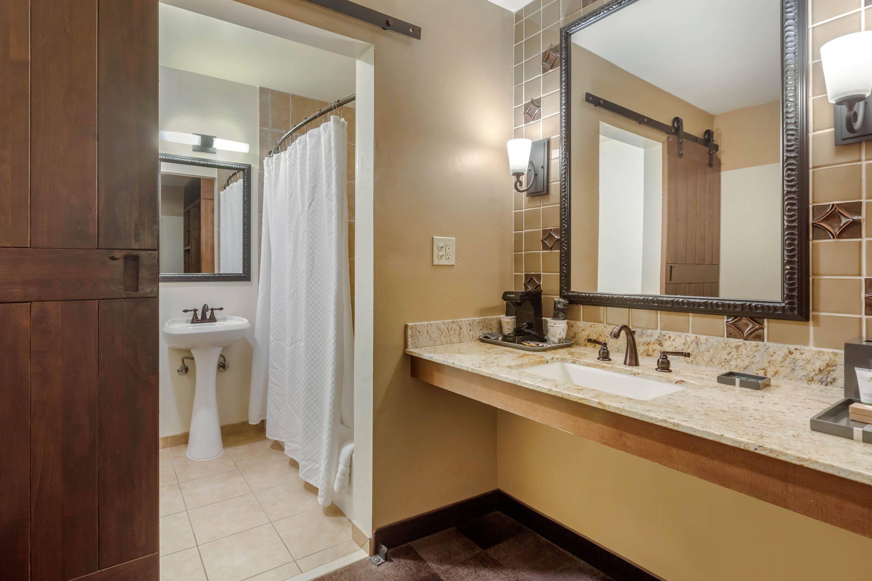Photo - Carlton Oaks Lodge, an Ascend Collection Hotel